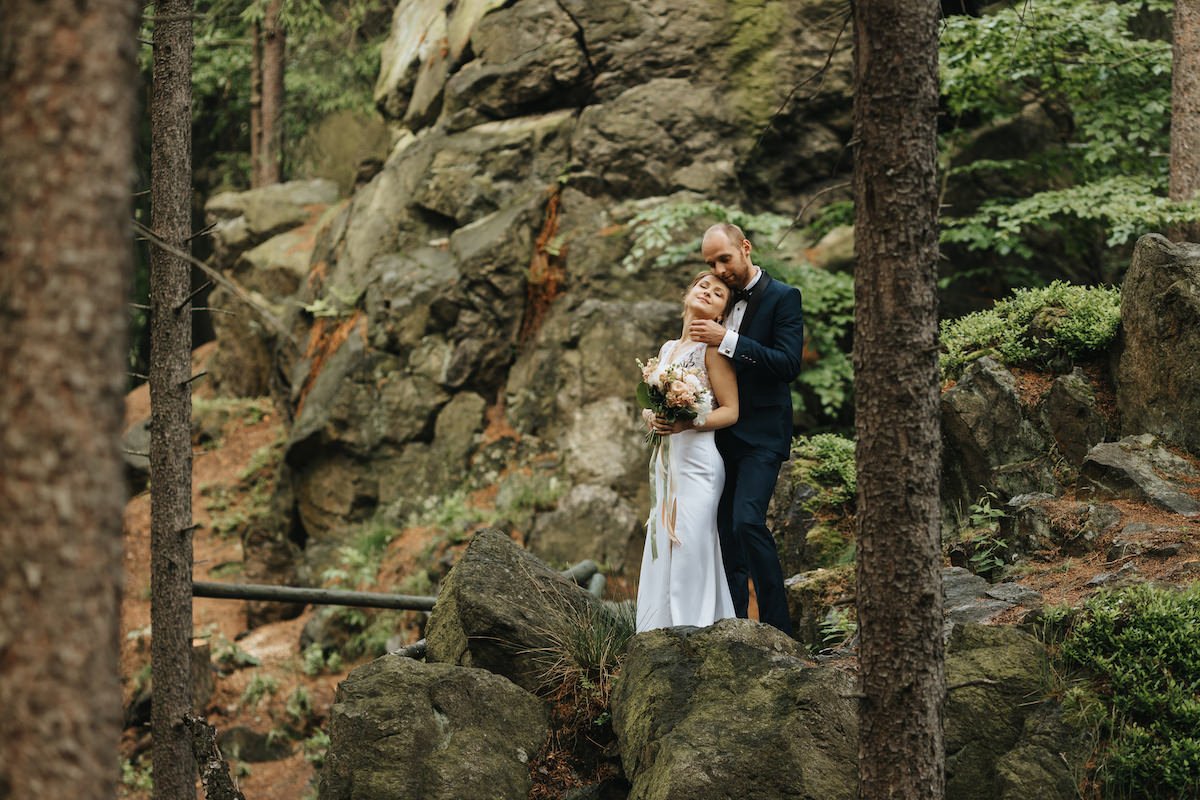 Plener ślubny w Górach Sowich
