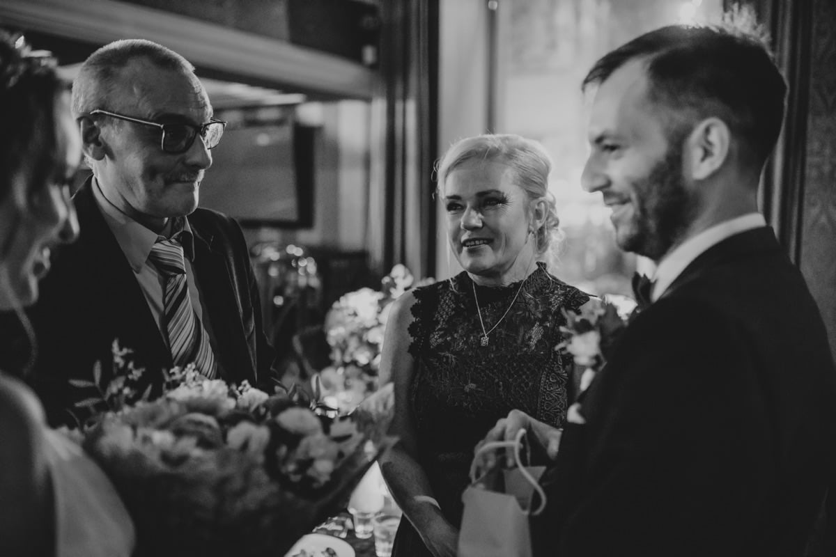 Paryski styl, szyk i klasa, czyli wyjątkowe wesele w klubie Scenografia w Łodzi